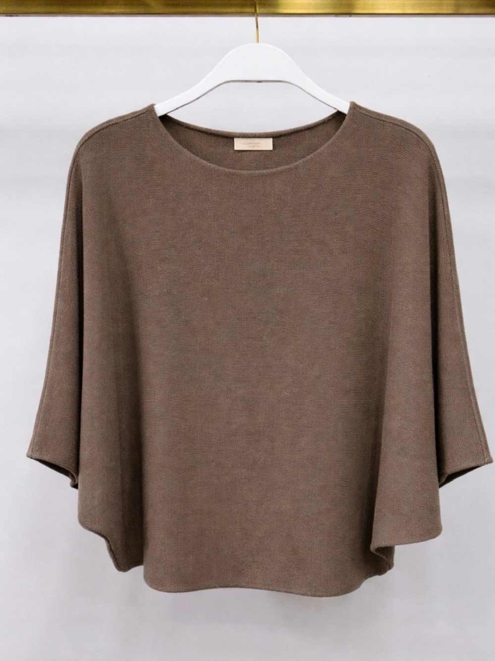 330147 Off-the-Shoulder Women's Sweater in Taupe